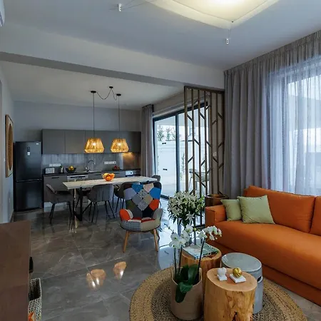 בית נופש Villa Ifigenia פרוטאראס